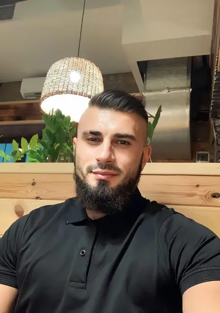 Юрій из Киева, мне 29, познакомлюсь для дружбы