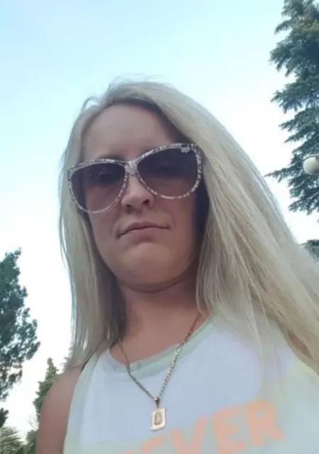 Я Alicja, 37, знакомлюсь в Варшаве