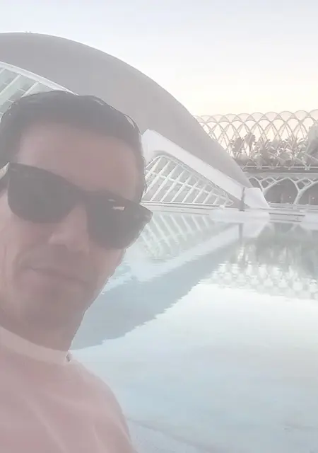 Luis Veloz de Madrid, busco en el sitio hacer nuevos amigos