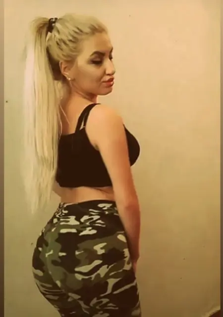 Я Русалина, 24 років, знайомлюсь для спільні подорожі у Дніпро