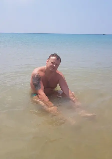 Максим из Борисова, ищу на сайте знакомства на одну ночь