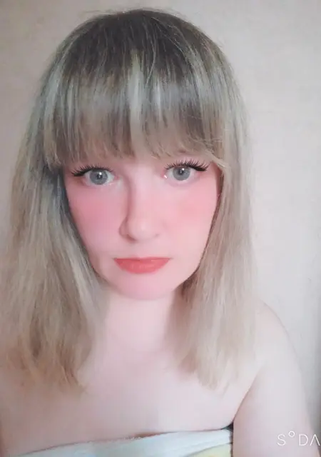 Ника из Минска, ищу на сайте приятное времяпровождение