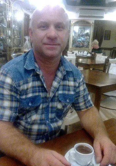 Я Валентин, 58, из Луганска, ищу знакомство для дружбы