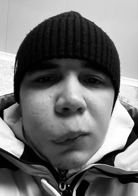 Я Степан, 22, из Бразилии, ищу знакомство для открытые отношения