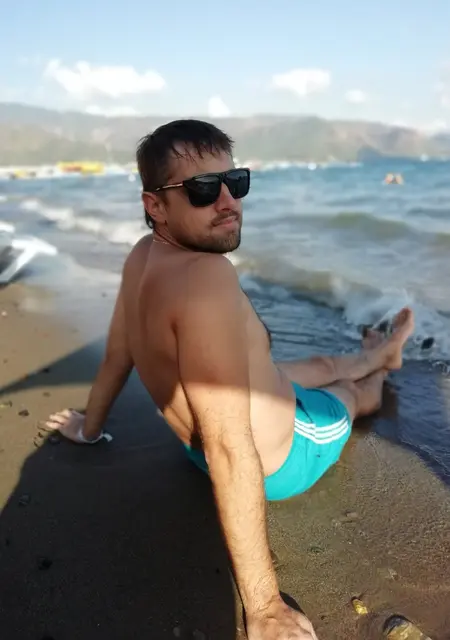 Я Ваня, 39 років з Павлограда, шукаю знайомства на одну ніч