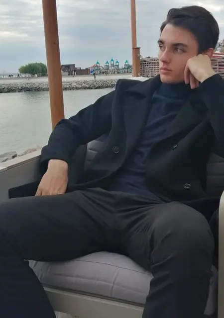 Андрей из Одессы, мне 22, познакомлюсь без обязательств