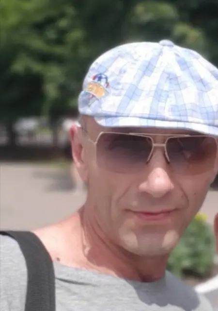 Messi из Кропивницкого, мне 47, познакомлюсь без обязательств