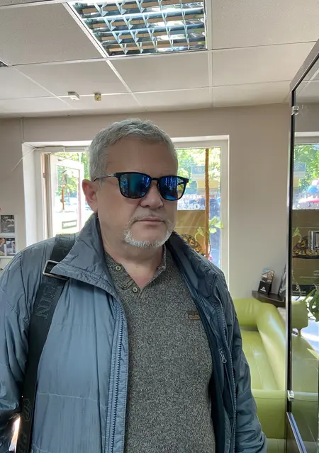 Иван з Кривого Рогу, шукаю на сайті знайомства без зобов'язань