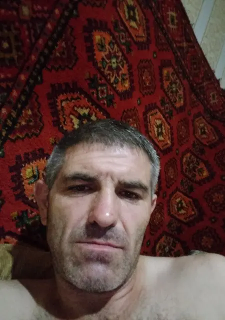 Сергей из Новопскова, мне 44, познакомлюсь на одну ночь