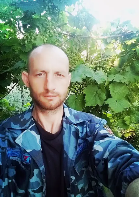 Алекс из Никополя, ищу на сайте знакомства на одну ночь