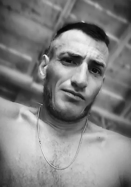 Я Олексій, 30 років, знайомлюсь на одну ніч у Кам'янському