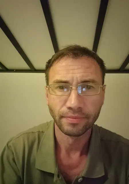 Yevgeny from Manchester, looking for friendship