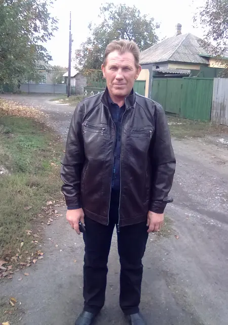Я Николай, 55, из Донецка, ищу знакомства без обязательств