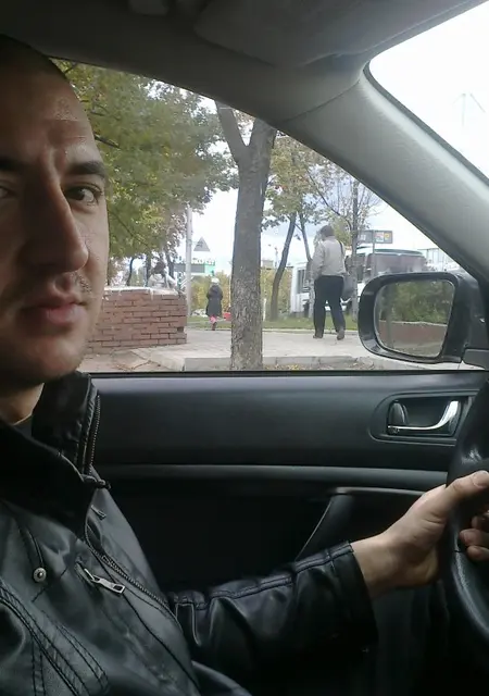 Денис из Макеевки, ищу на сайте дружбу