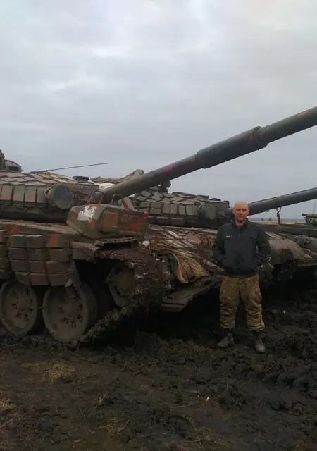 Антон из Золотоноши, мне 41, познакомлюсь для приятного времяпровождения