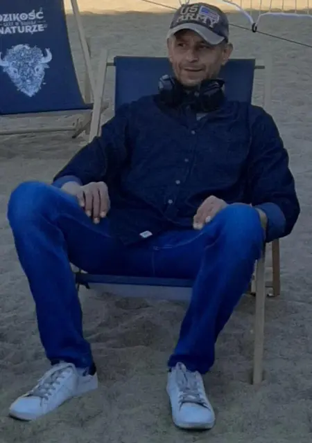 Я Владимир, 50 років з Львова, шукаю знайомства без зобов'язань