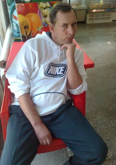 Я Oleg, 51, из Черкасс, ищу знакомство для постоянных отношений