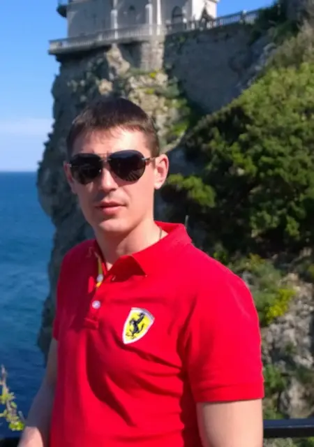 Я Aleksandr, 44 років з Харкова, шукаю знайомство для приємного проведення часу