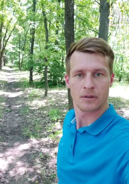 Я Максим, 35, знакомлюсь в Варшаве