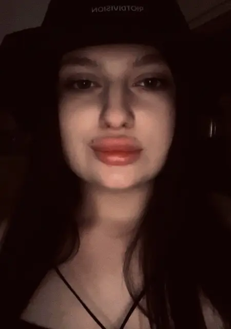 Я Дарина, 20, знакомлюсь без обязательств в Чернигове