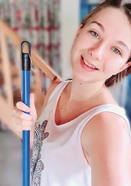 Viviane из Руана, ищу на сайте постоянные отношения