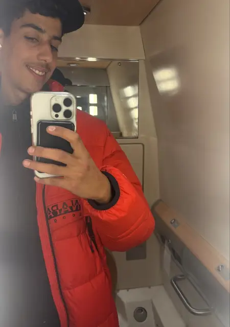 Yassine de Sestao, tengo 26 años, listo para conocer para chatear