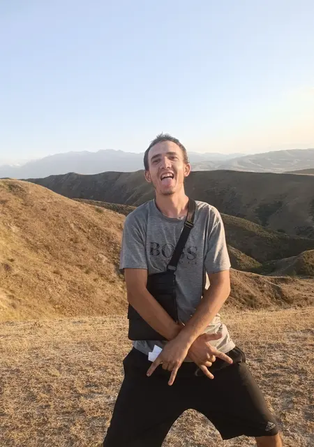 Я Danil Fursov, 20, из Бишкека, ищу знакомство для постоянных отношений