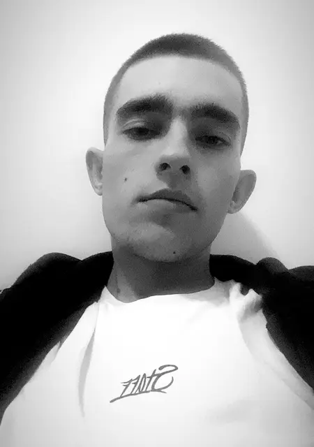 Ваня из Варшавы, мне 21, познакомлюсь для общения