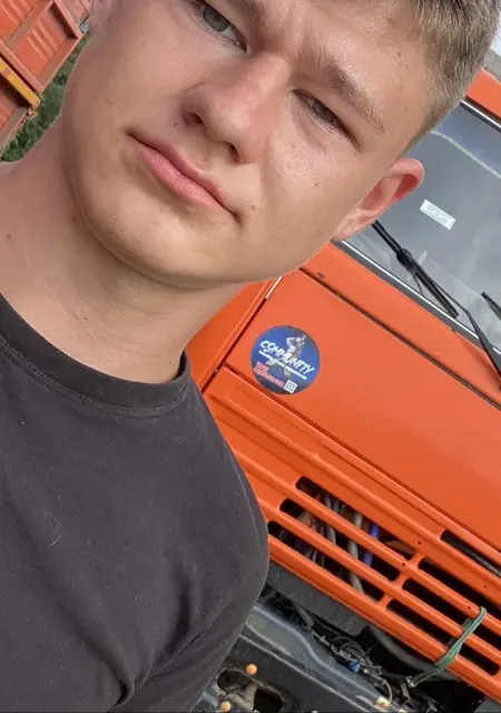 Я Даниил, 18, знакомлюсь для вирта в Таллине