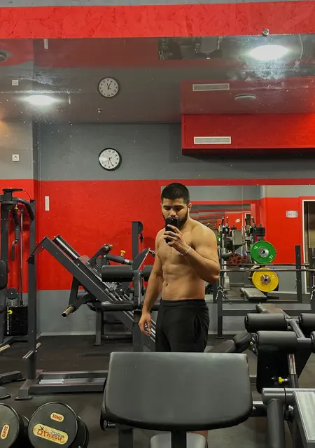 Я Тимур, 23, из Дармштадта, ищу знакомство для общения