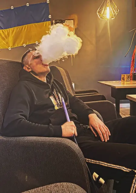 Никитос из Мелитополя, мне 21, познакомлюсь на одну ночь