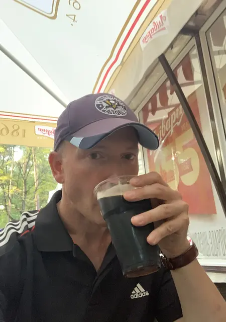 Ruslan из Минска, ищу на сайте знакомства на одну ночь