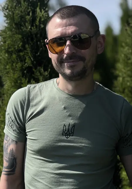 Я Вадим, 32, знакомлюсь для открытые отношения в Днепре