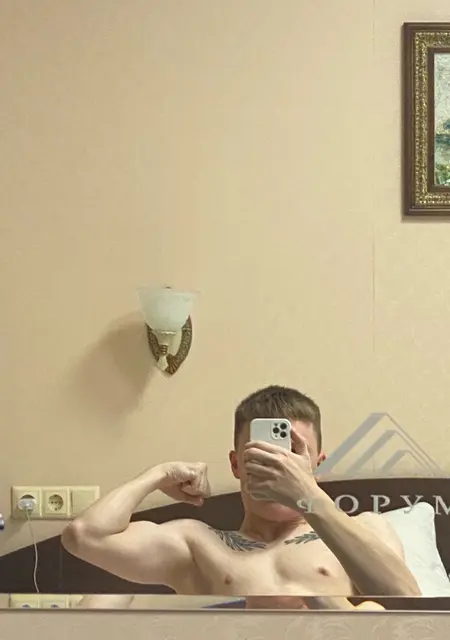 Я Ваня, 25, из Могилёва, ищу знакомство для открытые отношения