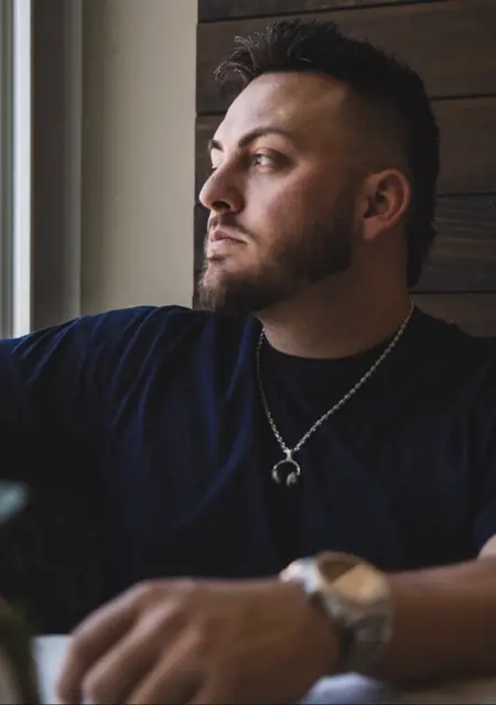 Я Олександр, 36, знакомлюсь на одну ночь в Северодонецке