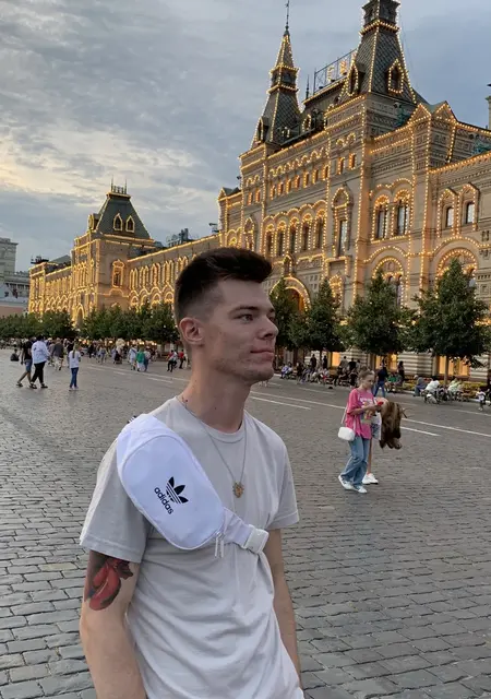 Константин из Осло, мне 24, познакомлюсь для вирта