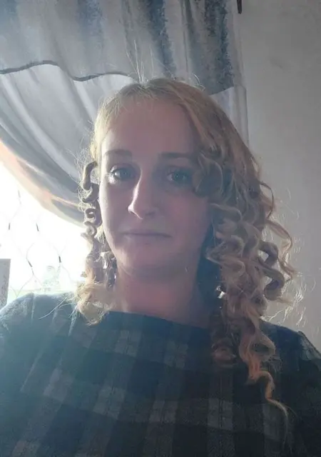 I'm Chantelle Platt, 26 from London, seeking connections