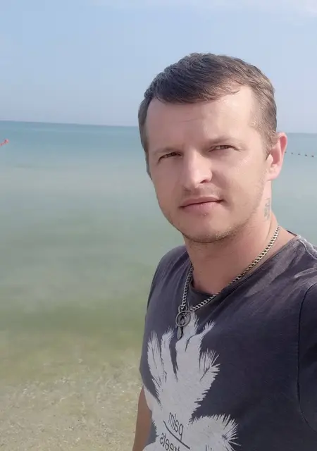 Я Олег, 38, знакомлюсь без обязательств в Ирпене