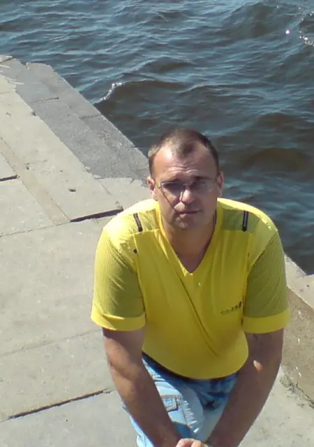 Сергей из Харькова, мне 46, познакомлюсь без обязательств