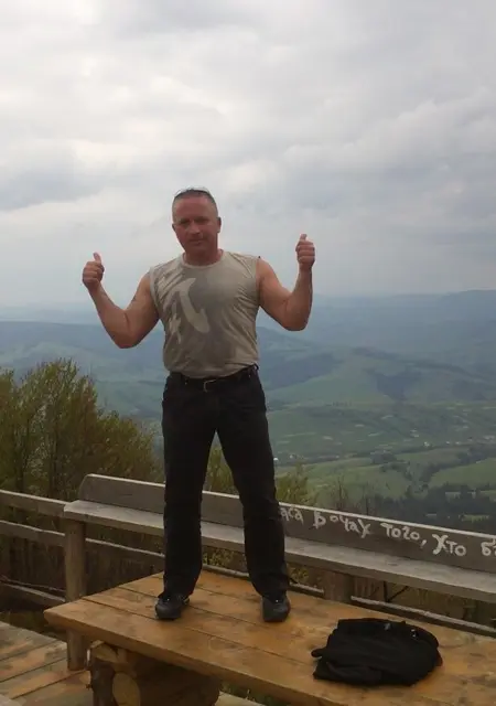 Я Руслан, 56 років, знайомлюсь без зобов'язань у Запоріжжі