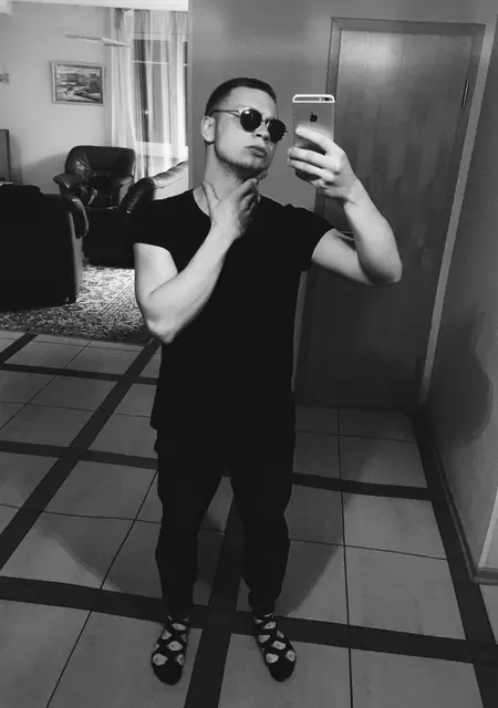 Илья з Мелітополя, шукаю на сайті знайомства на одну ніч