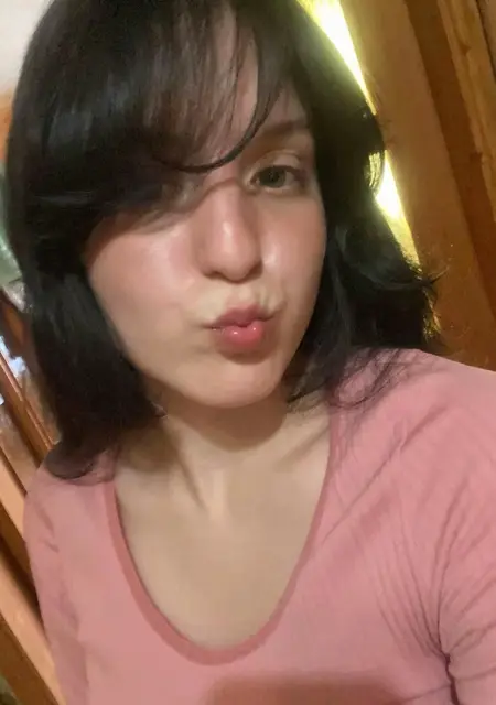 Я Рина, 20, из Берлина, ищу знакомство для вирта