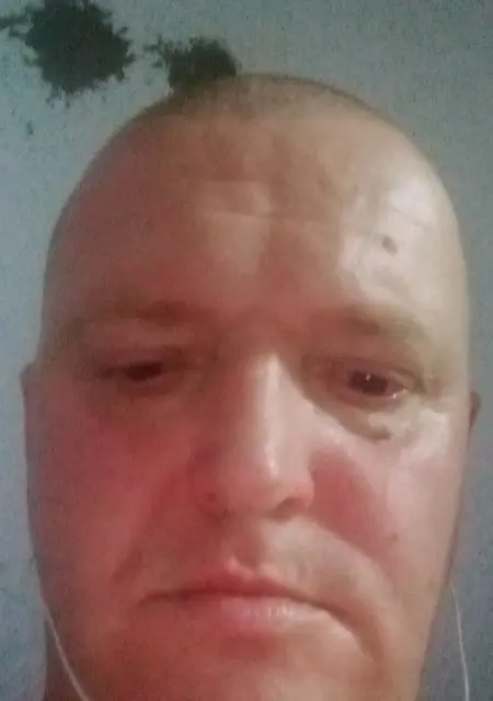 Андрей из Гомеля, мне 41, познакомлюсь без обязательств