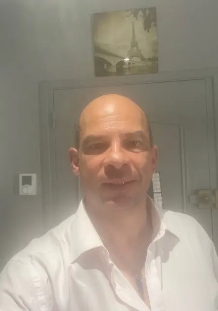 Я Laurent, 47, знакомлюсь для приятного времяпровождения в Ажен