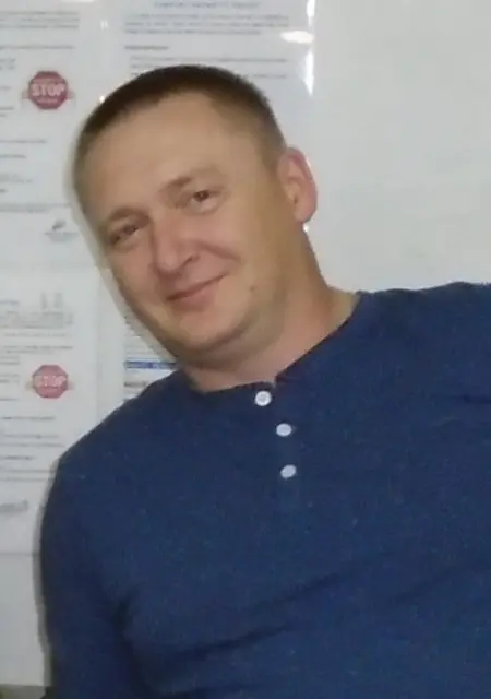 Я Dmitriy, 48 років з Харцизьк, шукаю знайомство для дружби