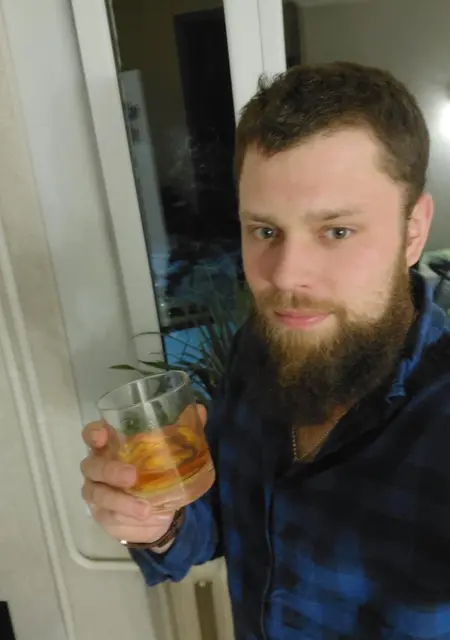 Александр из Кременчуга, мне 30, познакомлюсь без обязательств