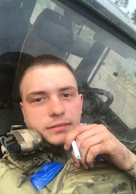 Я Moderated, 23 років з Чернігова, шукаю знайомства без зобов'язань