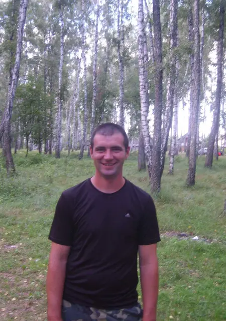 Серёга из Ужгорода, ищу на сайте знакомства на одну ночь