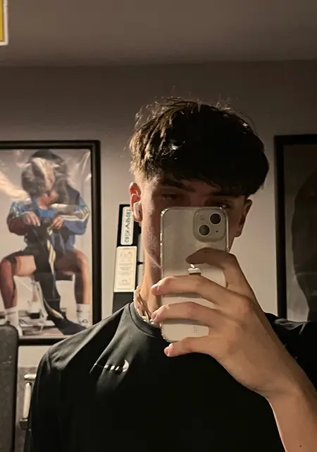 Я Pavel, 19, из Пльзня, ищу знакомства без обязательств