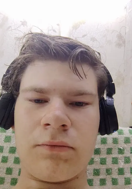 Я Лёша, 20, из Белой Церкви, ищу знакомства без обязательств